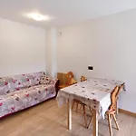Apartment Pizalegn Bait Da Rez *